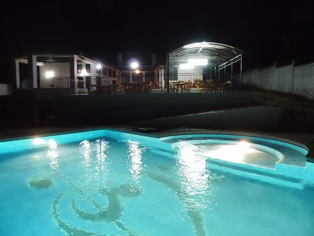 Villa Топола Екстер'єр фото